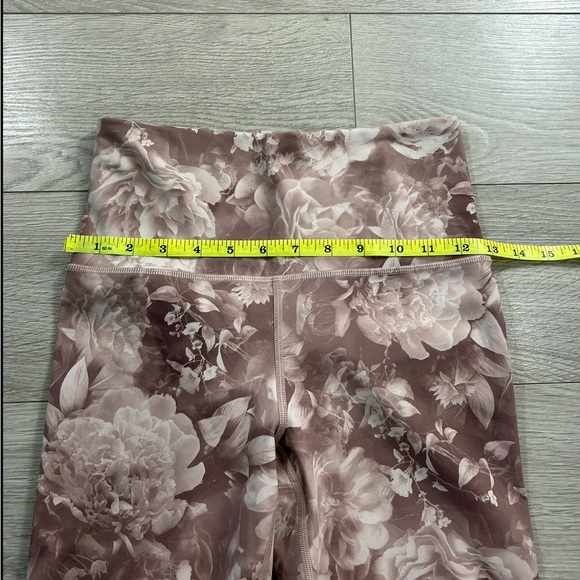 Athleta Elation Printed Tight Leggings Antoinette Velvety Pink - Picture 13 of 16